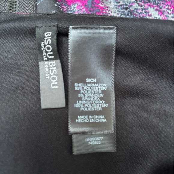 Bisou Bisou One Shoulder Top Abstract Print; Small;Sexy key hole & side zipper - Picture 5 of 5